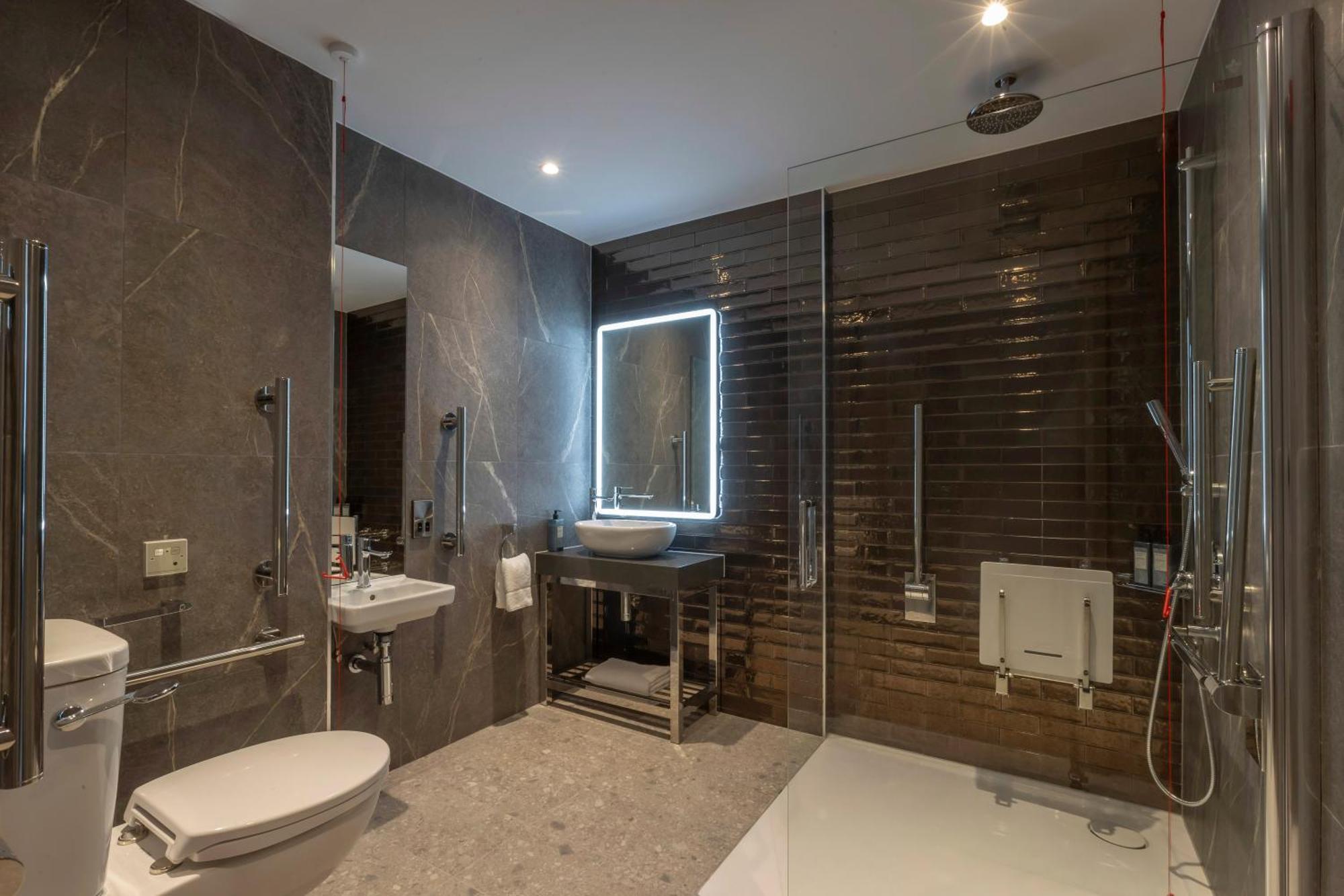 Maldron Hotel Brighton City Centre ภายนอก รูปภาพ